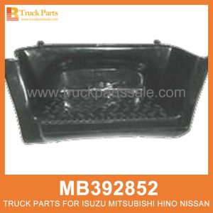 Garnish Left Foot Step MB392852 for Mitsubishi truck Decorar el paso del pie izquierdo قم بزينة خطوة القدم اليسرى