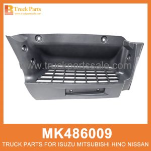 Garnish Right Foot Step MK486009 for Mitsubishi truck Decorar el paso del pie derecho مقبل خطوة القدم اليمنى