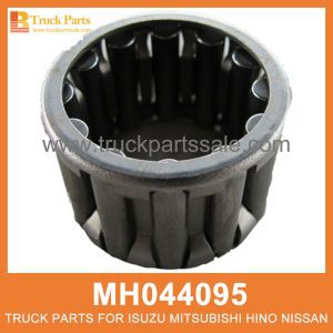 Needle Bearing Top Shaft 25 35 24 MH044095 for Mitsubishi truck Eje superior de rodamiento de agujas إبرة تحمل رمح أعلى