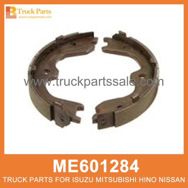 Shoe Set Parking Brake set of 2 pcs ME601284 for Mitsubishi truck Freno de estacionamiento de zapatos مجموعة الأحذية الفرامل للوقوف