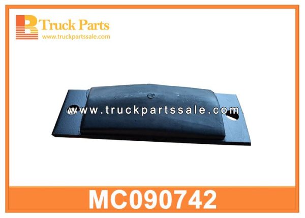 Engine Mounting Front MC090742 MC091054 for MITSUBISHI FV415 Montaje en el frente del motor محرك تصاعد الجبهة